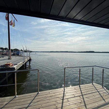 Hausboot Fjord Nordstern Mit Dachterrasse In Schleswig Hotell Eksteriør bilde